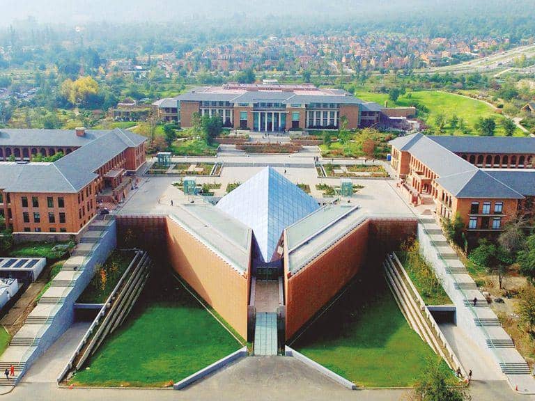 Universidad de Los Andes (masbeneficios.cajalosandes.cl)