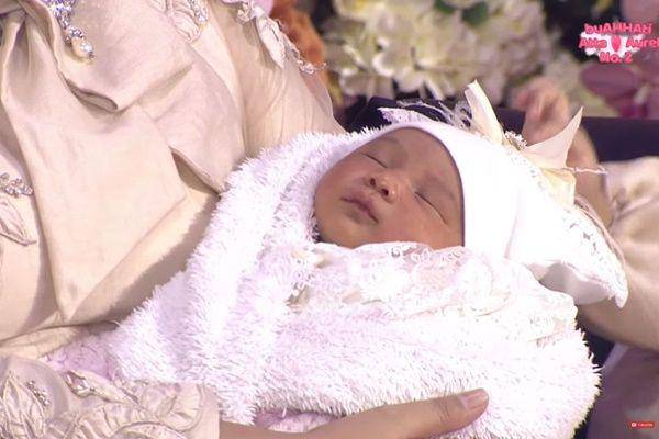 potret Azzura anak kedua Atta dan Aurel (YouTube.com/AH)