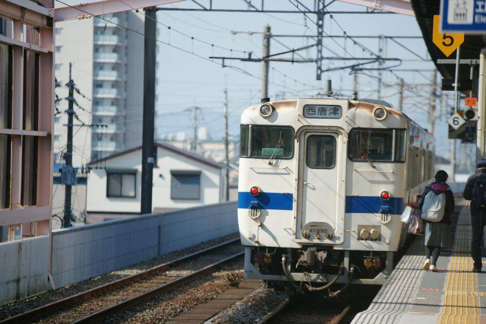 ilustrasi kereta di Seoul, Korea Selatan (unsplash.com/reporterpark)