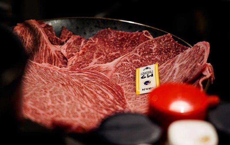 ilustrasi irisan daging (unsplash.com/Kina)