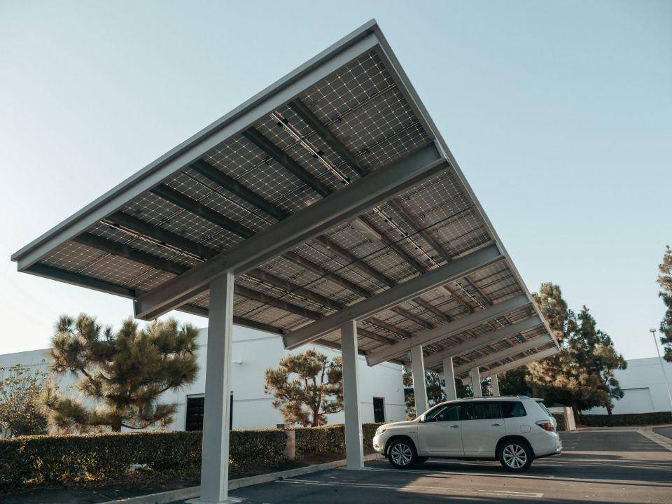 ilustrasi kanopi carport (pexels.com/Kindel Media)