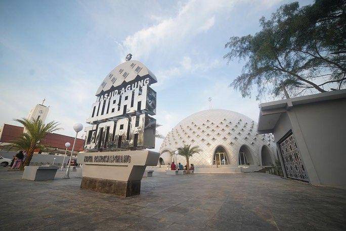 Masjid Agung Kubah Timah (instagram.com/monicahaprinda)