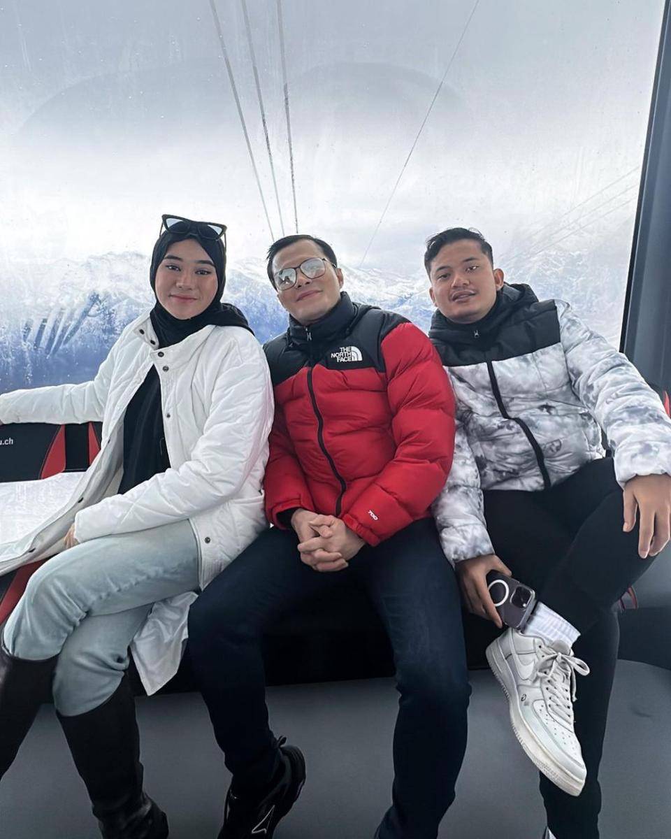 potret Clara Shinta dan sahabat (instagram.com/clarashintareal)