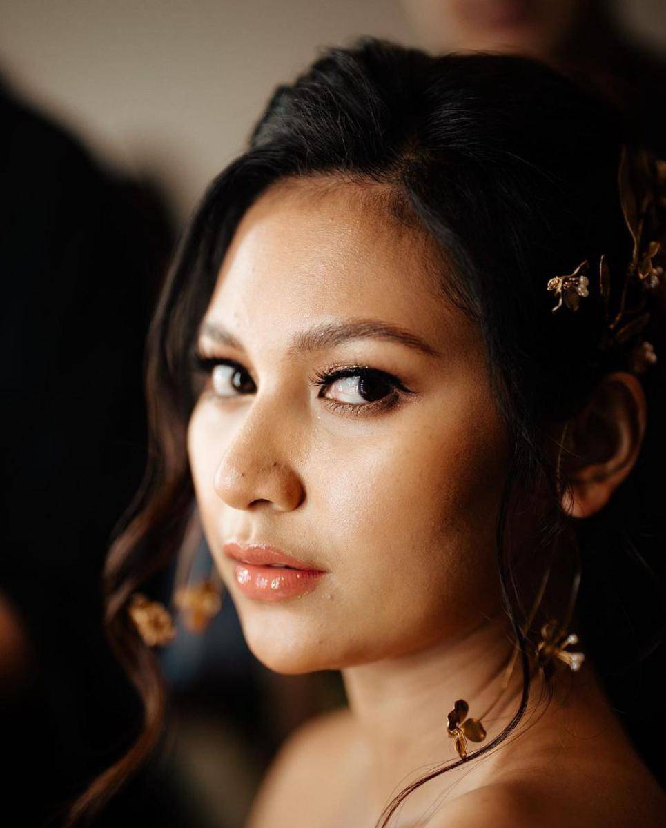 potret Indah Permatasari di gala premiere film srimulat (instagram.com/indahpermatas)