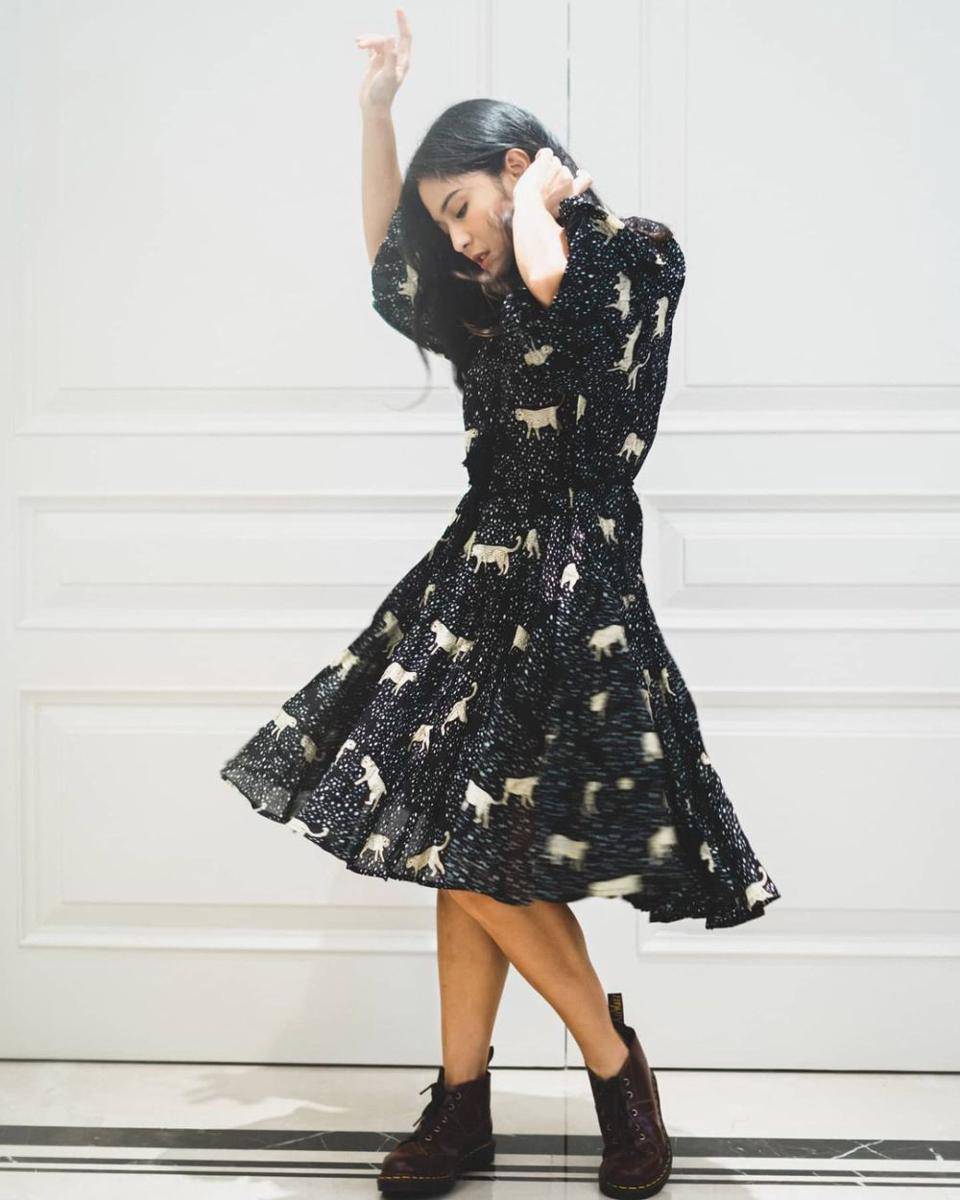 outfit feminin ala Dian Sastro (instagram.com/therealdisastr)