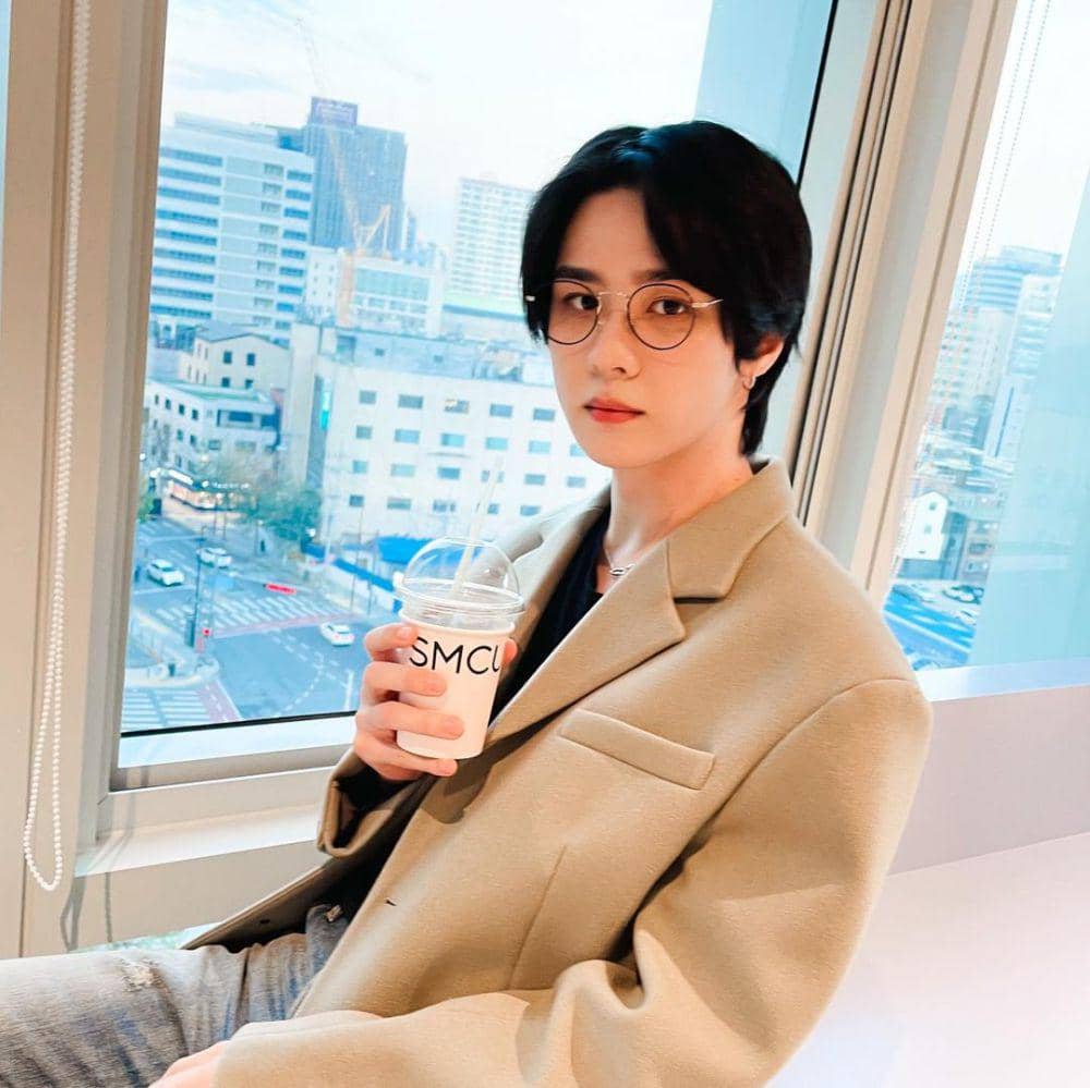 Kun WayV (instagram.com/kun11xd)