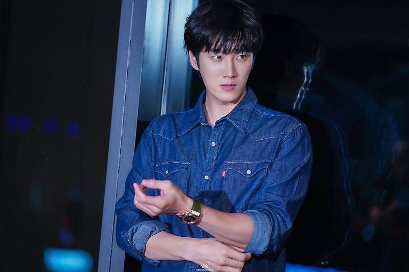 Ahn Bo Hyun (post.naver.com/FN 엔터테인먼트)
