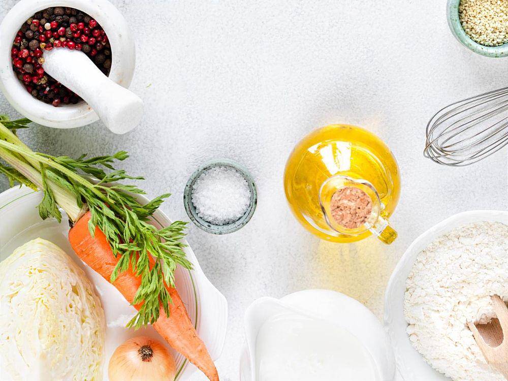 ilustrasi sayuran dan bahan dapur (freepik.com/user1490897414)