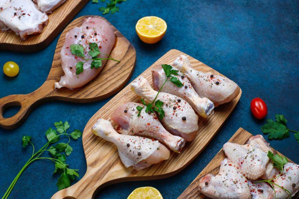8 Kunci Marinasi Ayam agar Bumbu Meresap Hingga ke Dalam