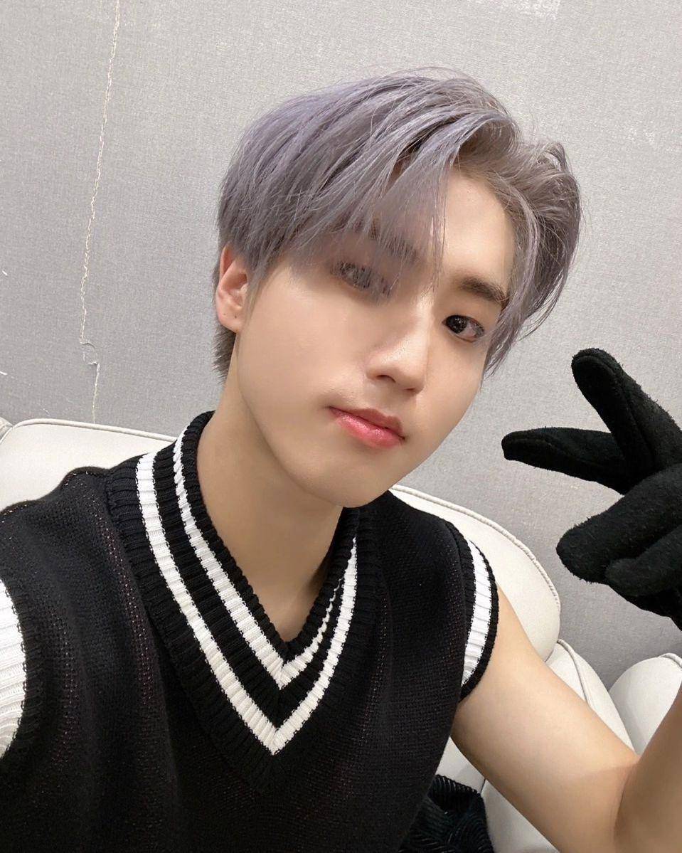 Han Stray Kids (instagram.com/realstraykids)