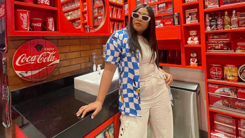 8 Inspirasi OOTD Cewek Kue ala Boiyen, Cerah Ceria Colorful