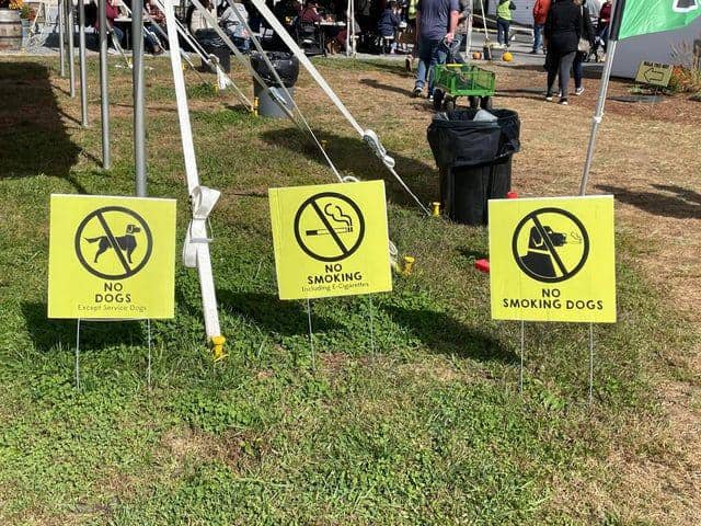 Potret lucu papan tanda hewan (reddit.com/user/Express_Squash9940)