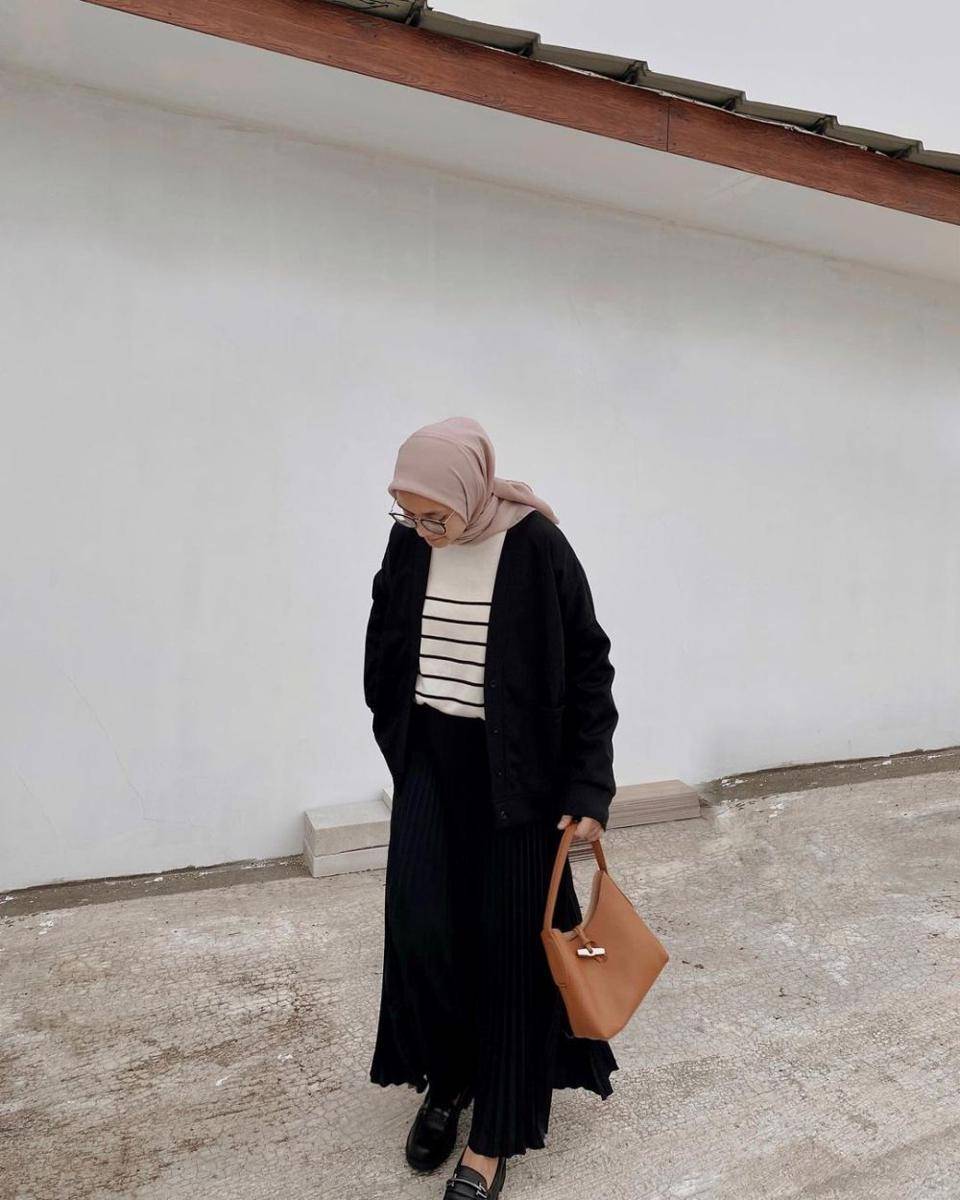 inspirasi OOTD ala Alaeka Bachir (instagram.com/alaekabachir)