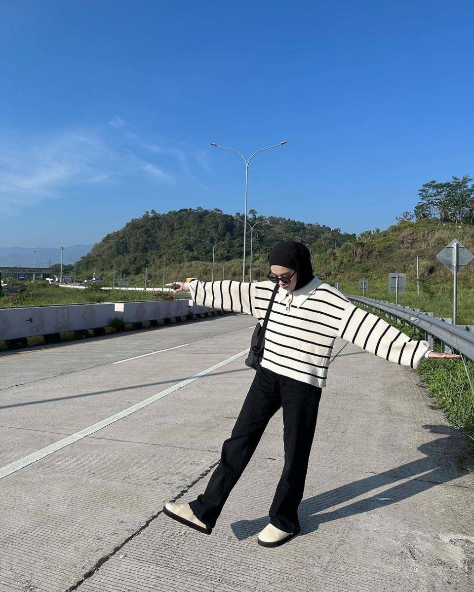 inspirasi OOTD ala Rahmi Apria (instagram.com/rahmi.apr)