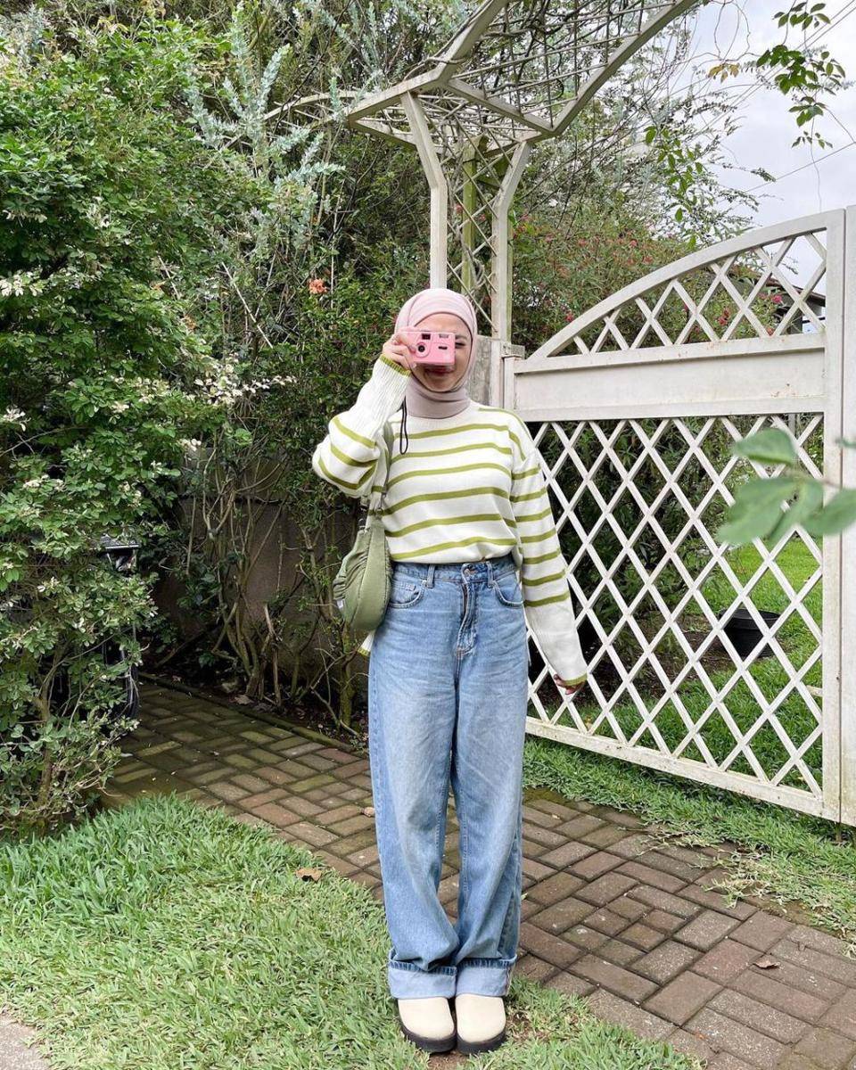 inspirasi OOTD ala Tania Dewi (instagram.com/taniaaa.dn)