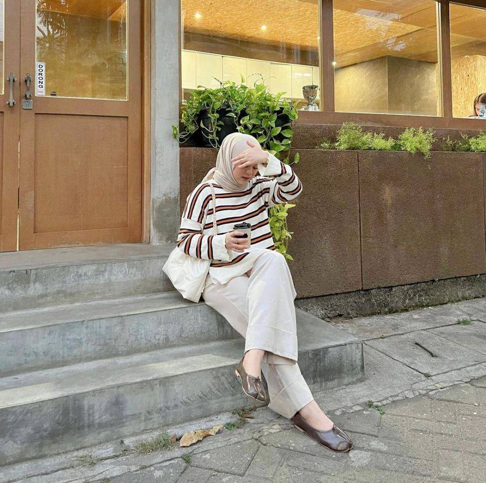 inspirasi OOTD ala Adzara Afifah (instagram.com/adzraafifah)