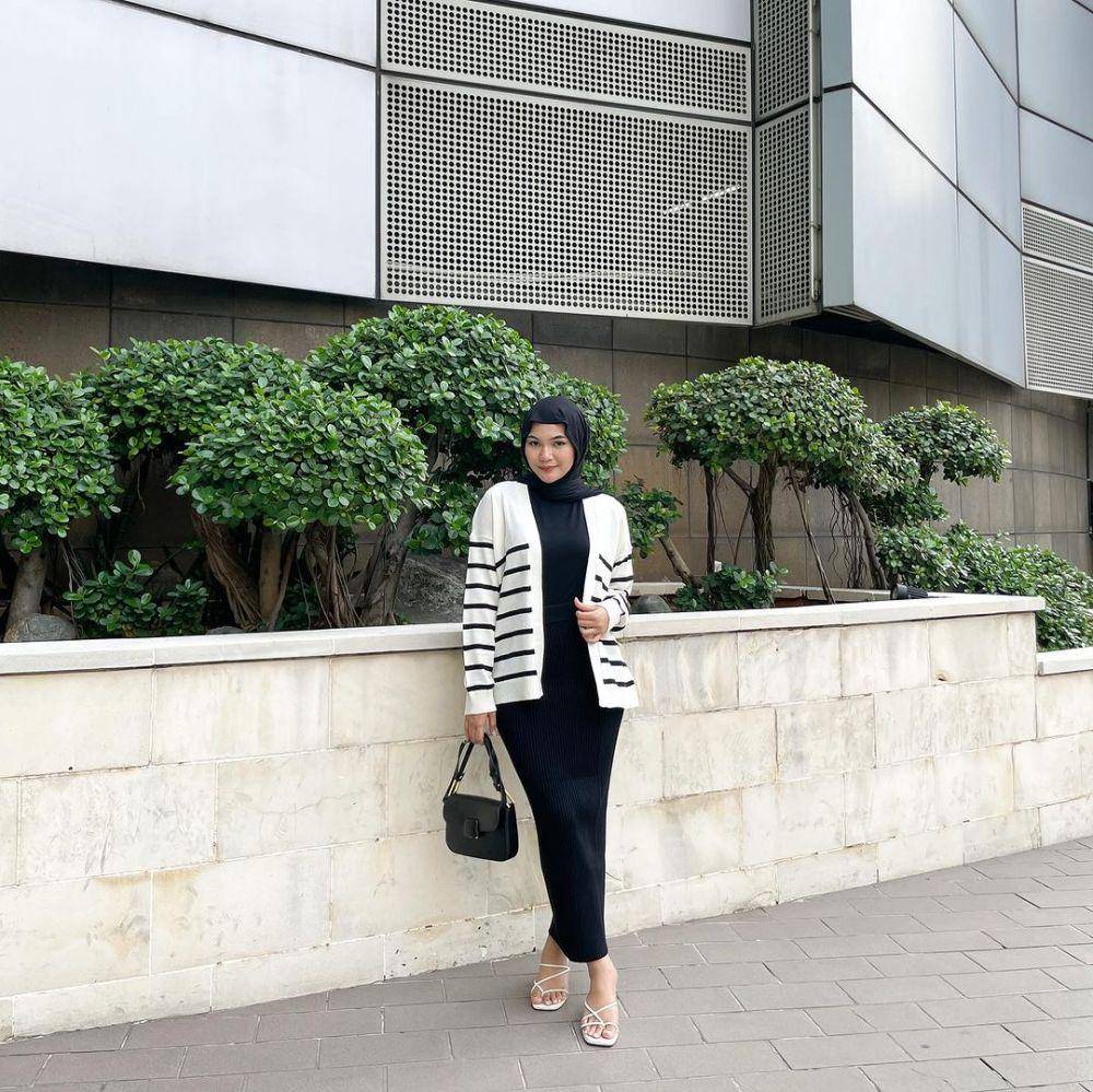 inspirasi OOTD ala Syifa Hana (instagram.com/syifahanaa)