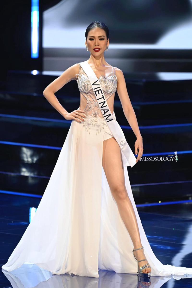 Potret Gaun Malam Finalis Asia di Preliminary Miss Universe 2023 (Facebook.com/Missosology)