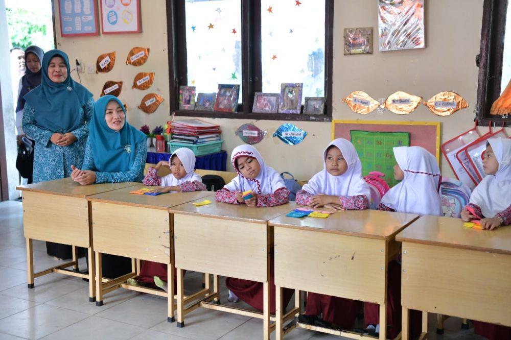 Ganjar Gaji Guru PAUD Rp600 Ribu di Batang: Gak Masuk Akal
