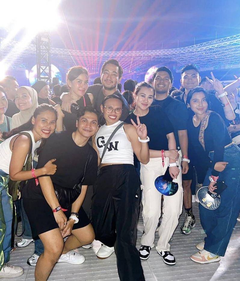 Aaliyah Massaid, Thariq dan rombongan artis (instagram.com/wanda_haraa)