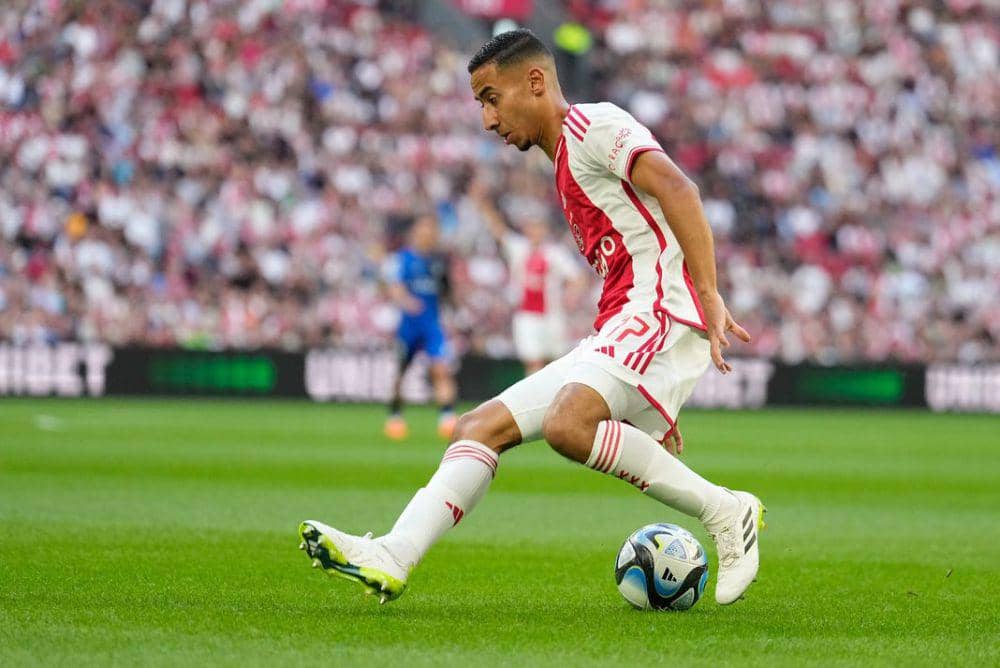 Anass Salah-Eddine ketika memperkuat Ajax Amsterdam. (instagram.com/asedi_)