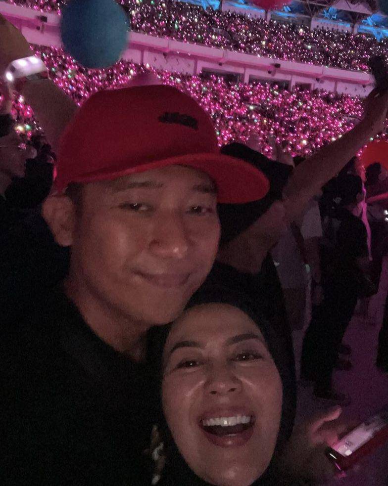 Shanty dan Denny Cagur (instagram.com/shantydenny)