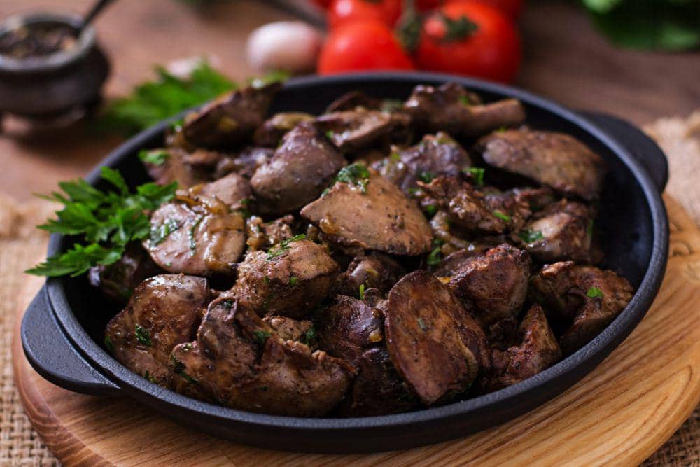 masakan dari ati ayam (freepik.com/timolina)