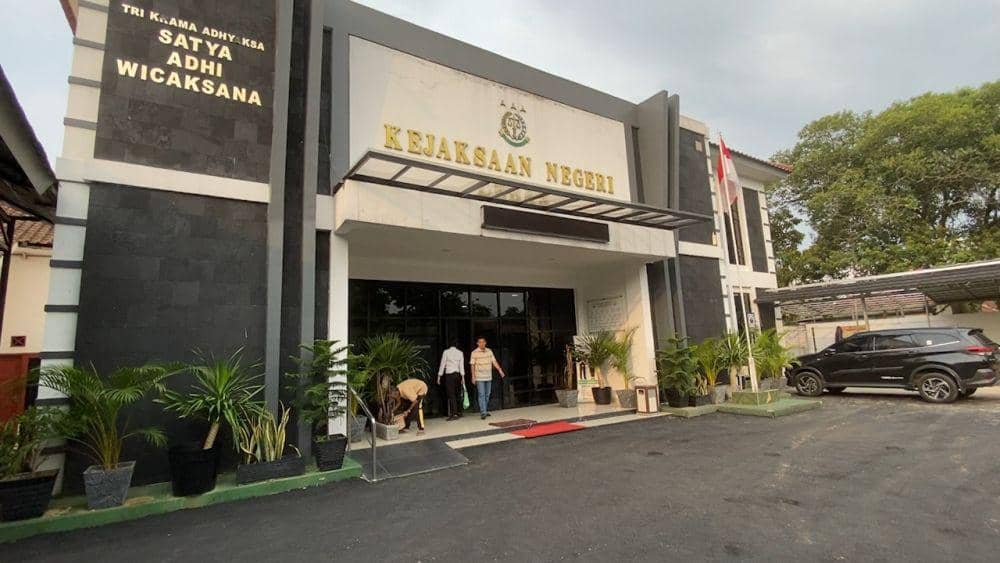 Peras Pengusaha Tambak Udang, Kades di Lebak Ditahan Kejaksaan
