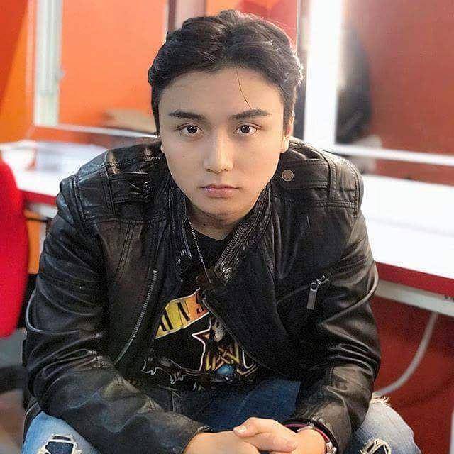 Leon Dozan (instagram.com/leondozan.official)