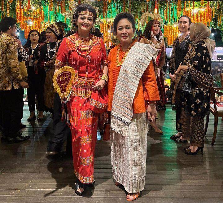 kebaya Titiek Soeharto (instagram.com/titieksoeharto)