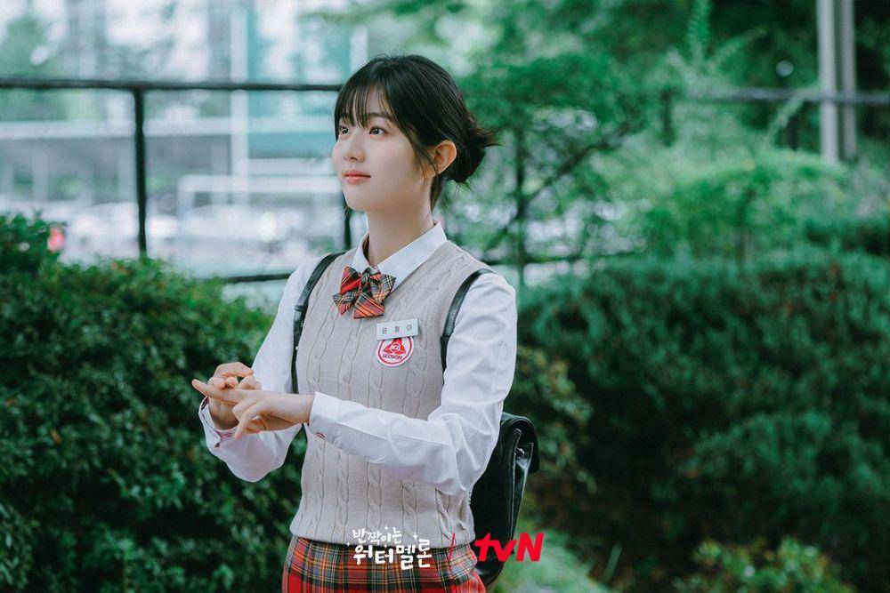 still cut Twinkling Watermelon (instagram.com/tvn_drama)