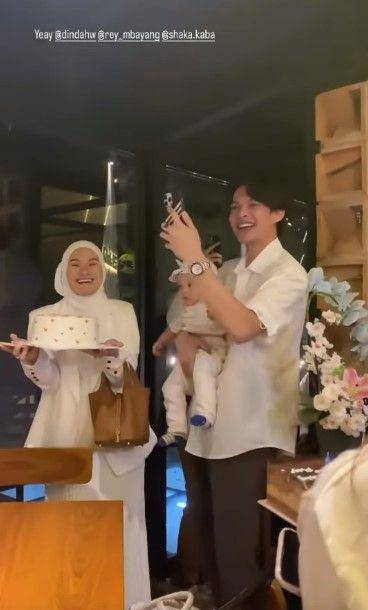 ulang tahun Dinda Hauw dan Rey Mbayang (Instagram.com/rey_mbayang)