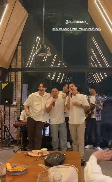 ulang tahun Dinda Hauw dan Rey Mbayang (Instagram.com/rey_mbayang)