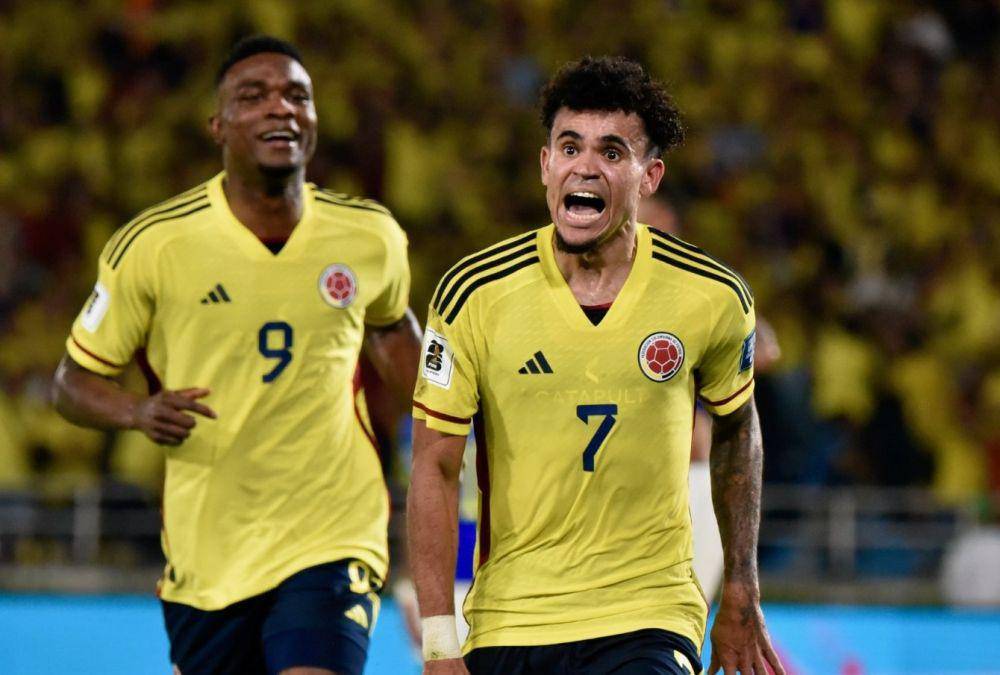Selebrasi Luis Diaz usai membobol gawang Brasil, Jumat (17/11/2023). (Twitter/@FCFSeleccionCol).