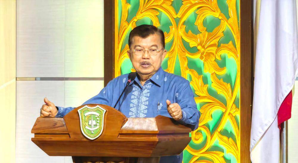 Jusuf Kalla diacara Rakernas Badan Kerja Sama Perguruan Tinggi Islam Swasta se Indonesia (BKSPTIS) di Universitas Islam Riau, Jumat (17/11/2023).