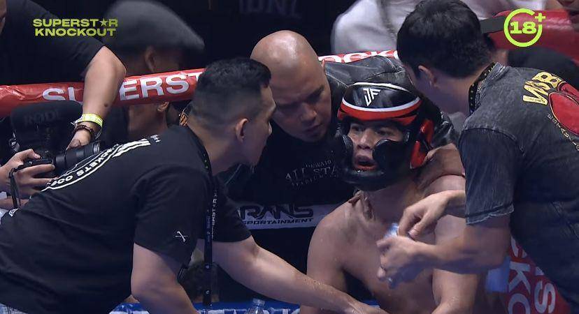 potret El Rumi menang adu tinju lawan Jefri Nichol di Superstar Knockout (youtube.com/Rans Entertainment)