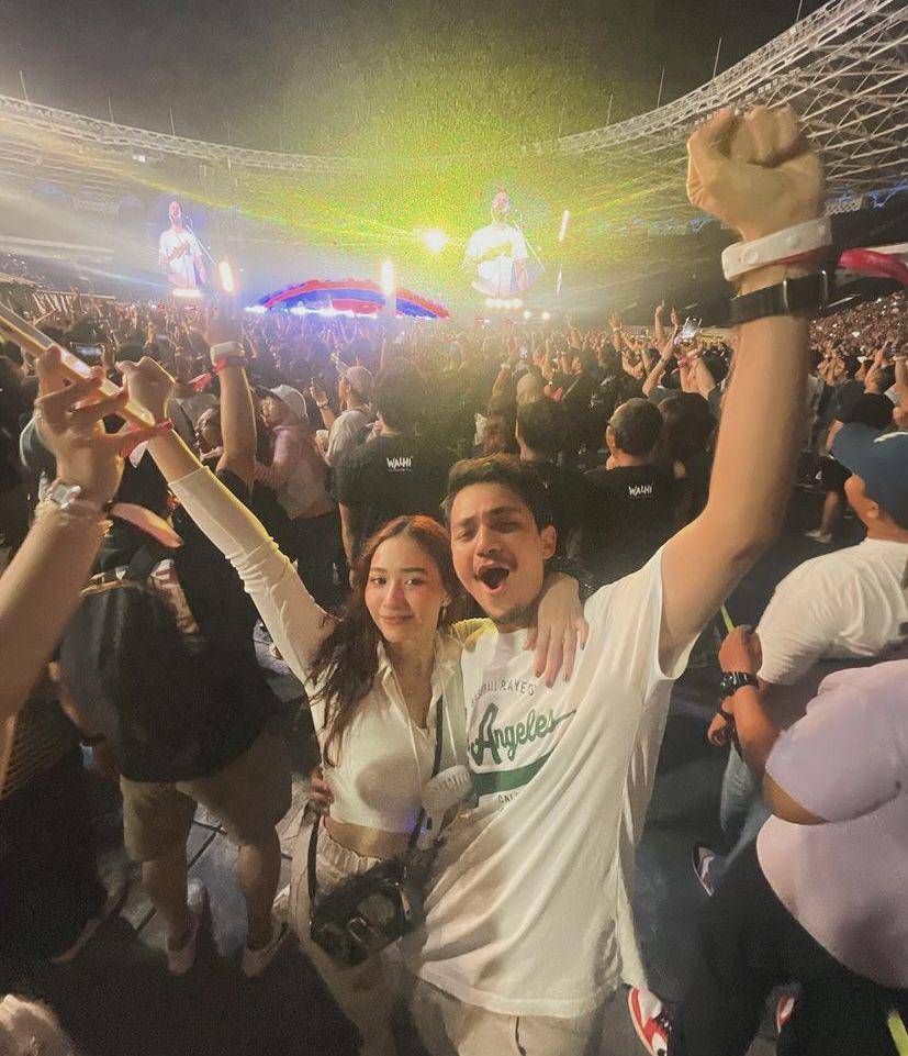 Rizky Alatas dan Adzana Bing Slamet nonton konser Coldplay (instagram.com/rizkyalatas)