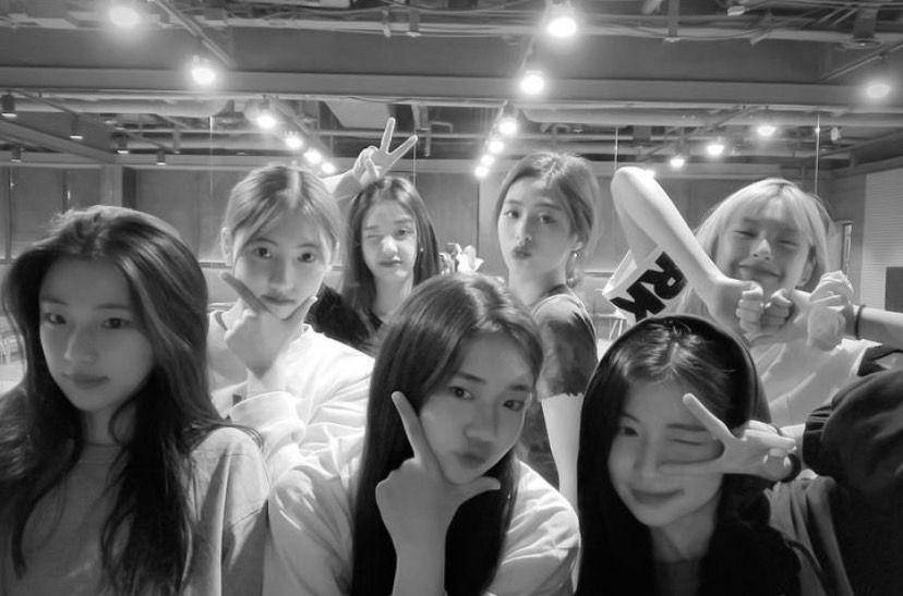 potret momen kebersamaan Ahyeon dan member BABYMONSTER (instagram.com/babymonster_ygofficial)