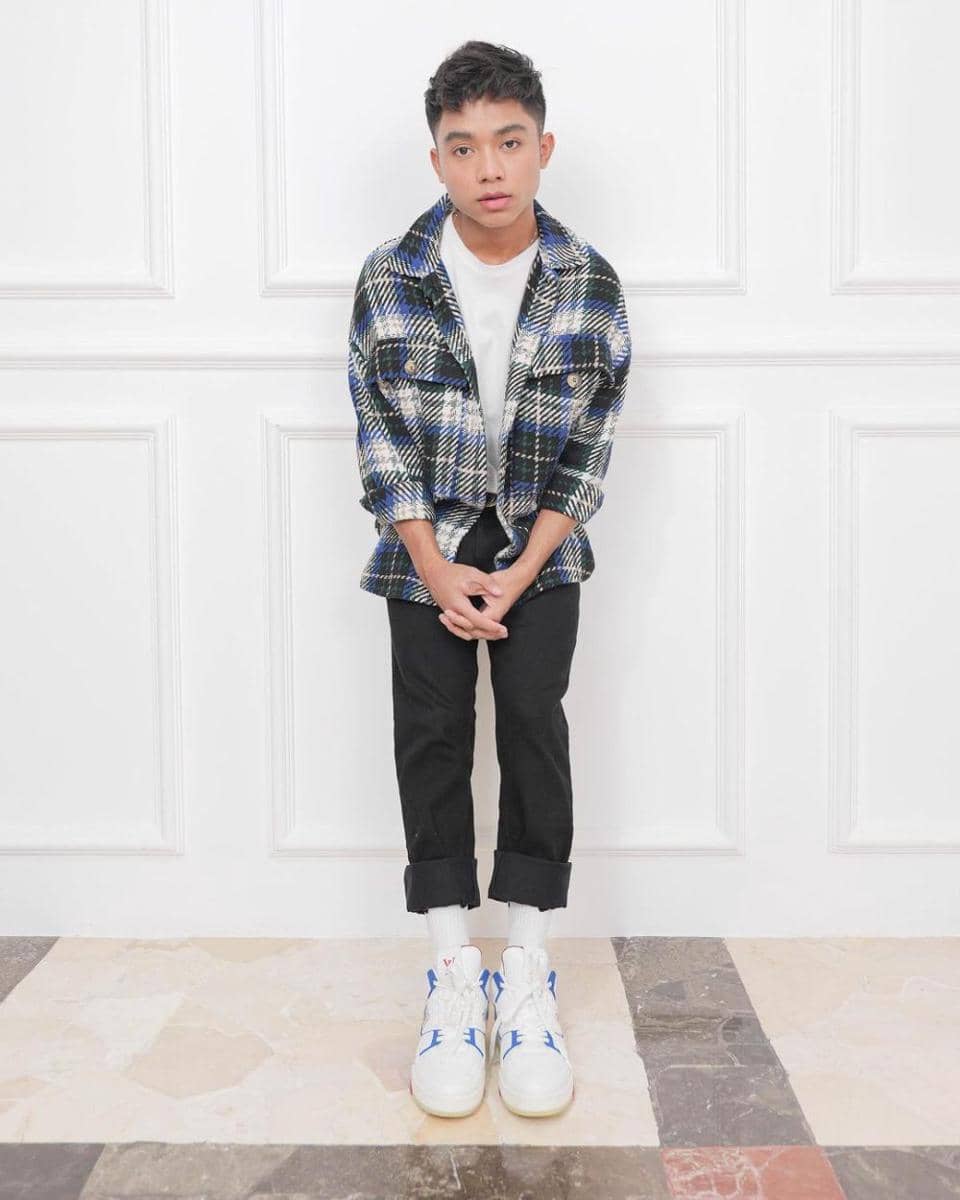 layering outfit ala Betrand Peto (instagram.com/betrandpetoputraonsu/)