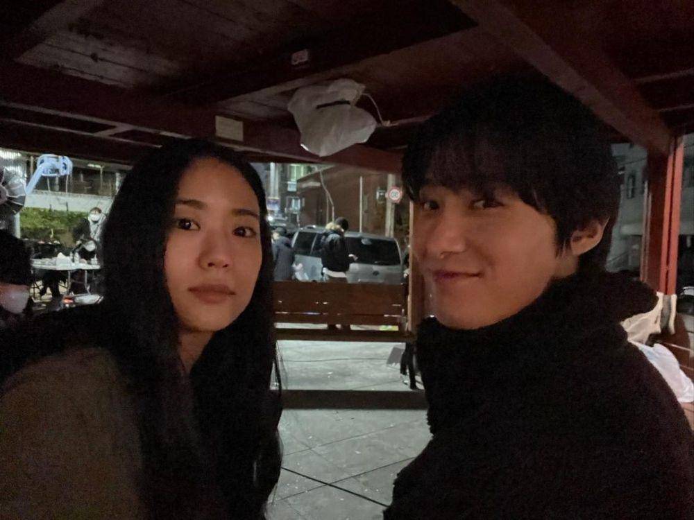 Lee E Dam dan Chang Ryul di balik layar drama Daily Dose of Sunshine (instagram.com/eedam_b)