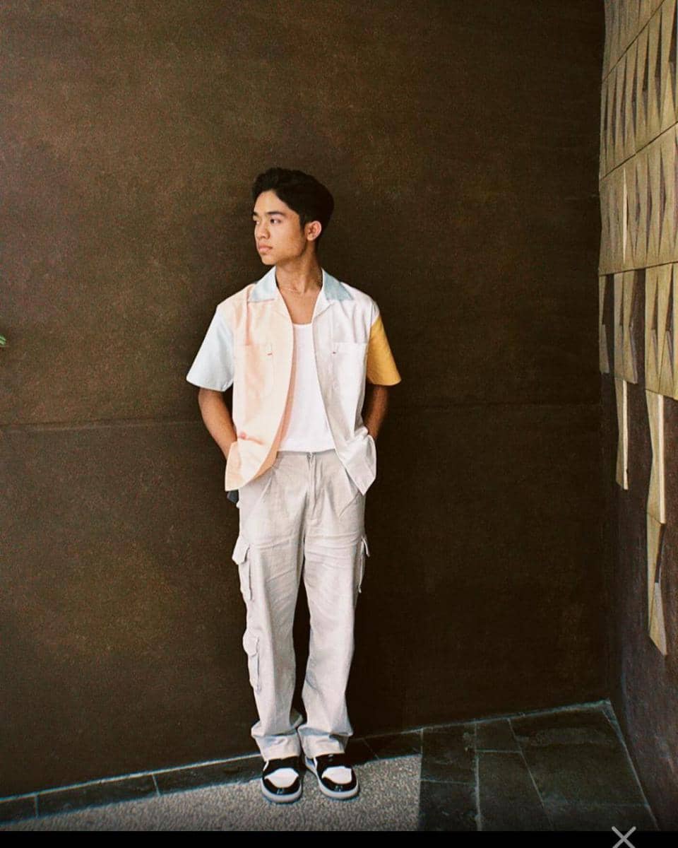 layering outfit ala Betrand Peto (instagram.com/betrandpetoputraonsu/)