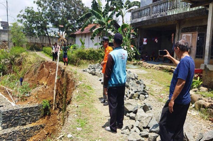 Kemampuan konseptual harus dimiliki oleh relawan seperti Fortasi.(IDN Times/Sutrisno).