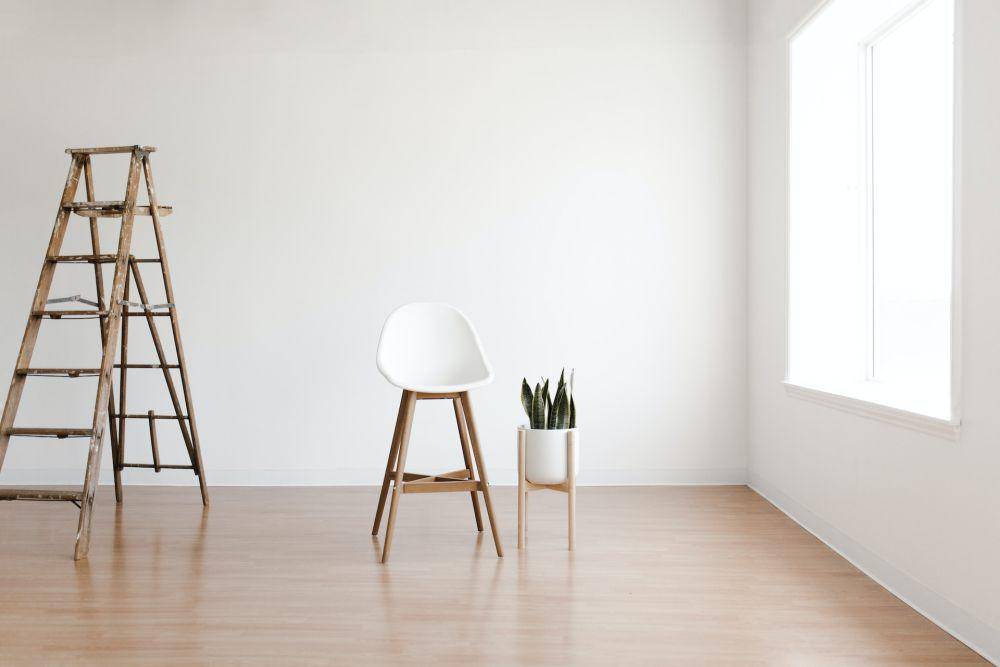 ilustrasi hidup minimalis (unsplash.com /Andrew Neel)