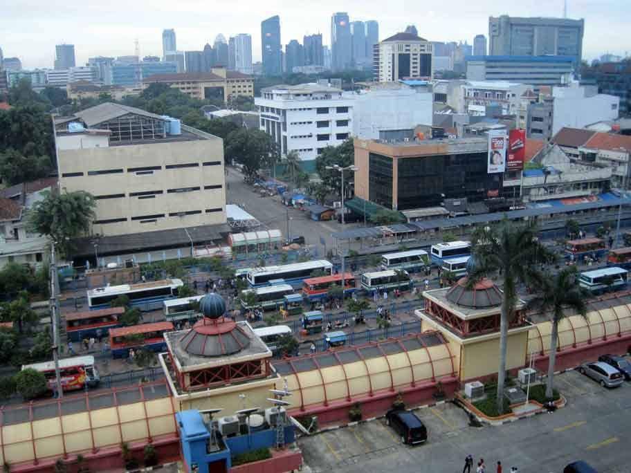 ilustrasi pemandangan Jakarta dari ketinggian (wikimedia.org/christian r)