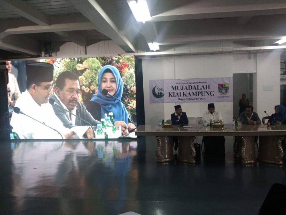 Anies Baswedan saat menemui kiai kampung di Malang. (IDN Times/Rizal Adhi Pratama)