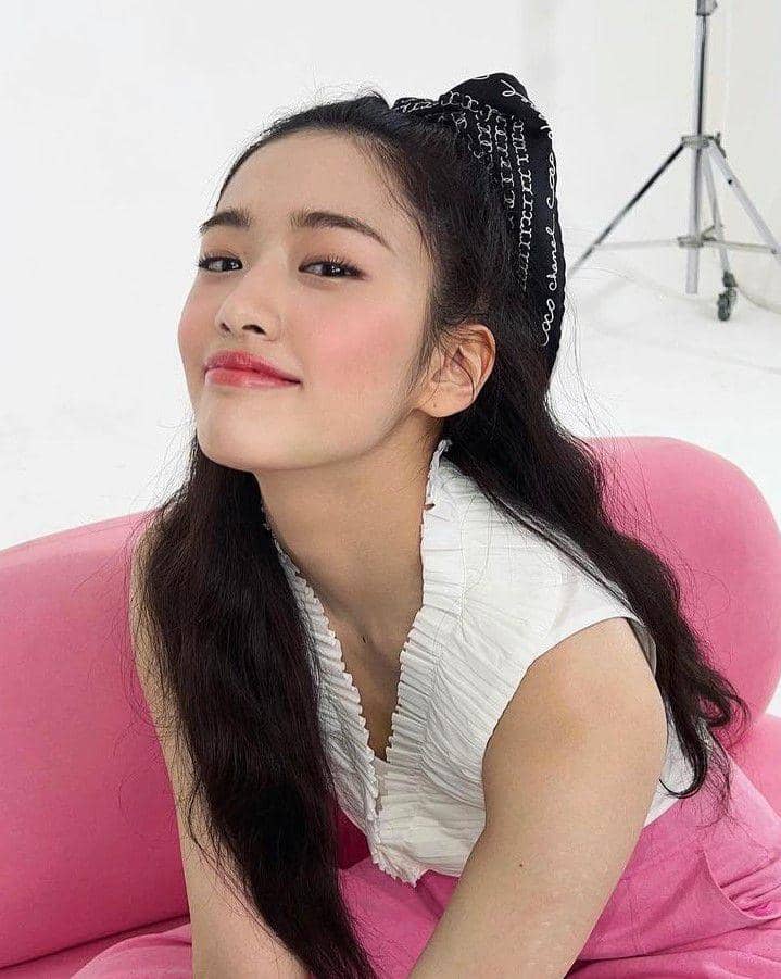 Yujin IVE (instagram.com/_yujin_an)