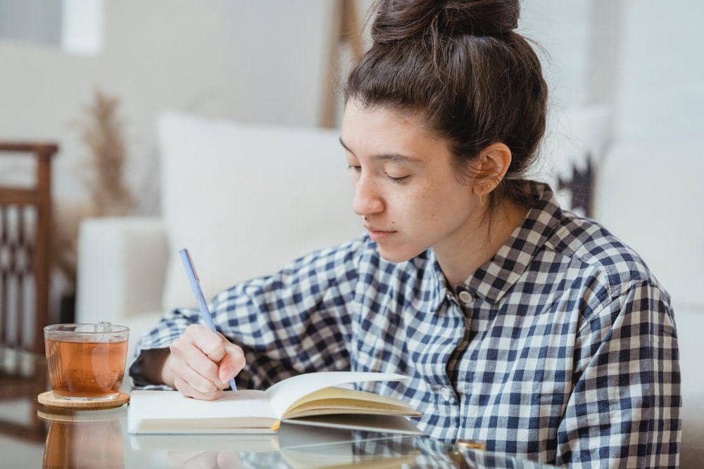 5 Fakta Self-reference Effect | IDN Times