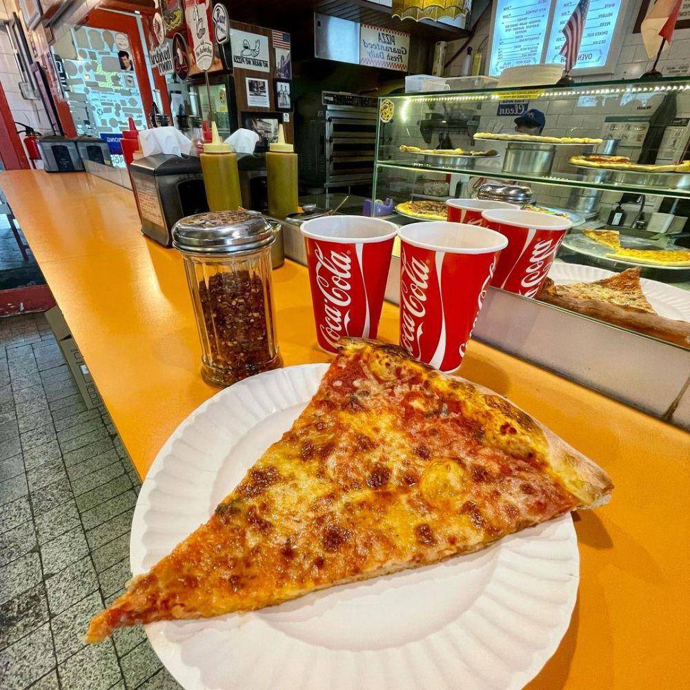 Pizza Place (instagram.com/pizza__place)