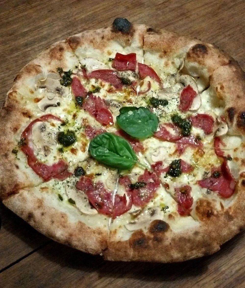 Salomon Pizzera (instagram.com/salomon_pizzeria)