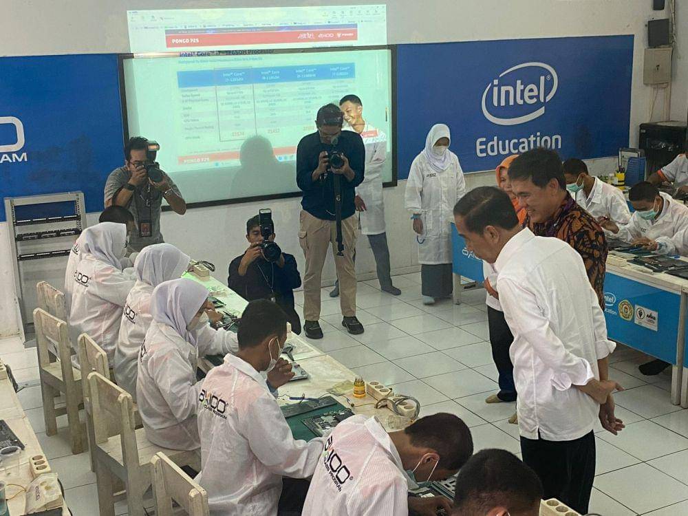 Kunjungan Jokowi ke Axioo Class Program (Dok.Axioo)